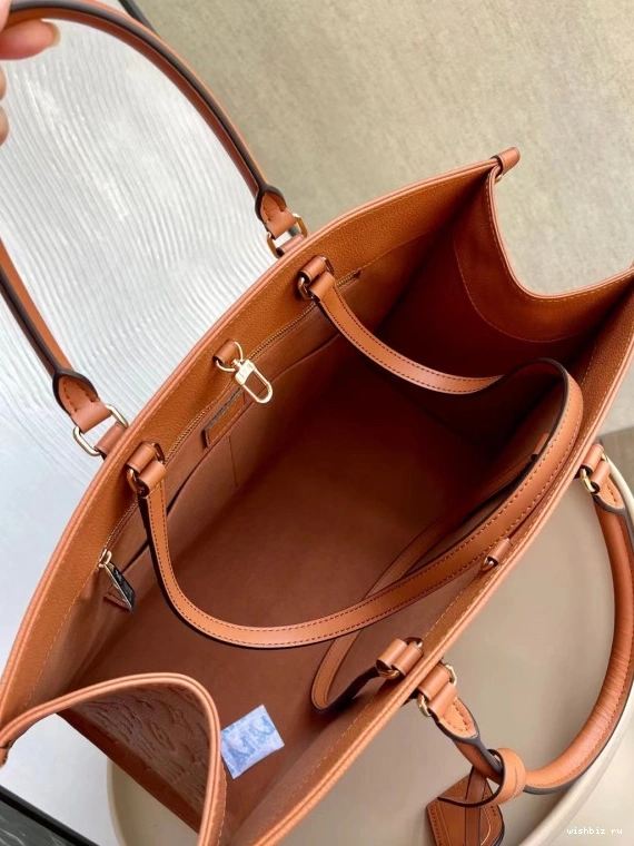 WIS LOUIS ONTHEGO GM VUITTON 1107